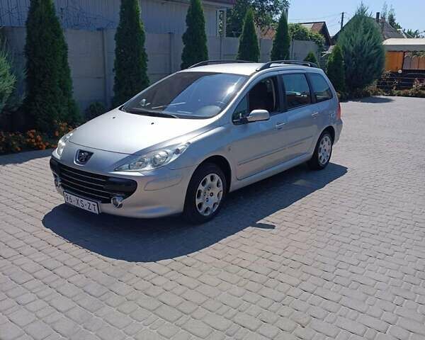 Сірий Пежо 307, об'ємом двигуна 1.6 л та пробігом 231 тис. км за 5950 $, фото 6 на Automoto.ua