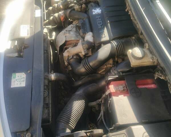 Серый Пежо 307, объемом двигателя 1.6 л и пробегом 253 тыс. км за 4250 $, фото 18 на Automoto.ua