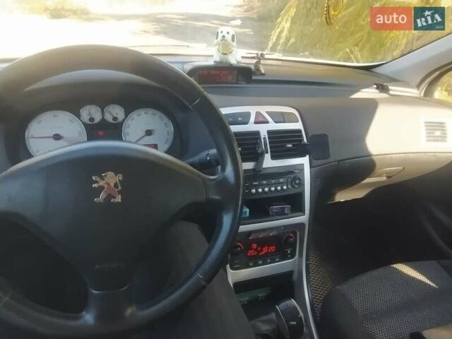 Серый Пежо 307, объемом двигателя 1.6 л и пробегом 253 тыс. км за 4250 $, фото 11 на Automoto.ua