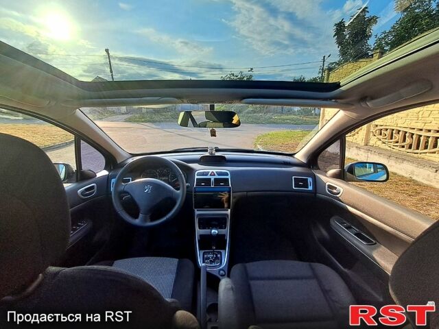 Серый Пежо 307, объемом двигателя 2 л и пробегом 387 тыс. км за 3500 $, фото 7 на Automoto.ua