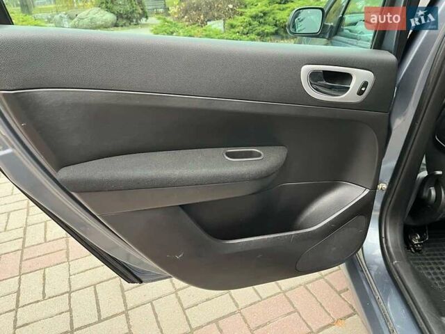 Серый Пежо 307, объемом двигателя 1.6 л и пробегом 239 тыс. км за 4750 $, фото 3 на Automoto.ua