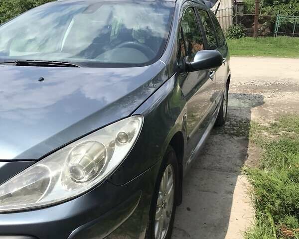 Серый Пежо 307, объемом двигателя 1.6 л и пробегом 297 тыс. км за 5700 $, фото 2 на Automoto.ua