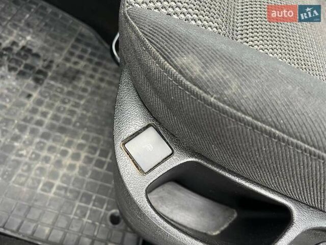 Серый Пежо 307, объемом двигателя 1.6 л и пробегом 208 тыс. км за 4190 $, фото 19 на Automoto.ua