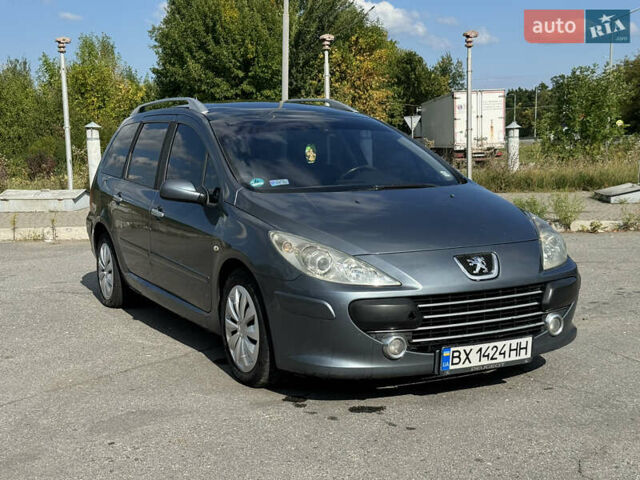 Серый Пежо 307, объемом двигателя 2 л и пробегом 340 тыс. км за 2900 $, фото 4 на Automoto.ua