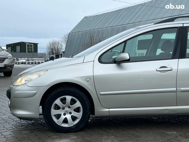 Сірий Пежо 307, об'ємом двигуна 1.6 л та пробігом 208 тис. км за 4190 $, фото 4 на Automoto.ua