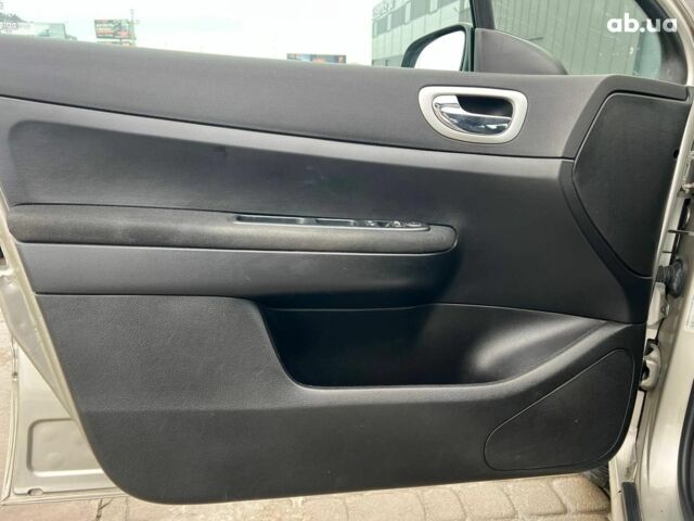 Сірий Пежо 307, об'ємом двигуна 1.6 л та пробігом 208 тис. км за 4190 $, фото 14 на Automoto.ua