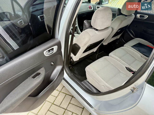 Серый Пежо 307, объемом двигателя 2 л и пробегом 210 тыс. км за 3950 $, фото 8 на Automoto.ua