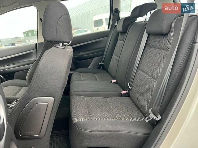 Серый Пежо 307, объемом двигателя 1.6 л и пробегом 208 тыс. км за 4190 $, фото 32 на Automoto.ua