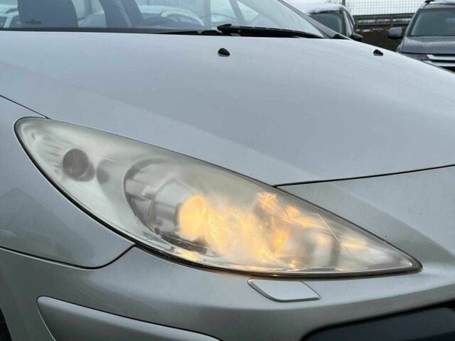 Серый Пежо 307, объемом двигателя 1.6 л и пробегом 208 тыс. км за 4190 $, фото 12 на Automoto.ua