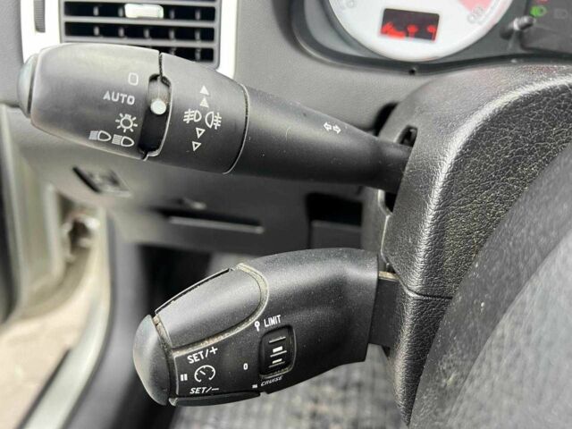 Серый Пежо 307, объемом двигателя 1.6 л и пробегом 208 тыс. км за 4190 $, фото 23 на Automoto.ua