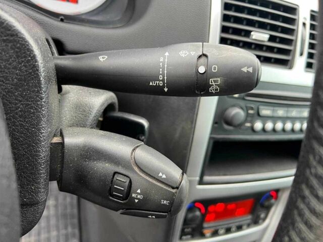 Серый Пежо 307, объемом двигателя 1.6 л и пробегом 208 тыс. км за 4190 $, фото 22 на Automoto.ua