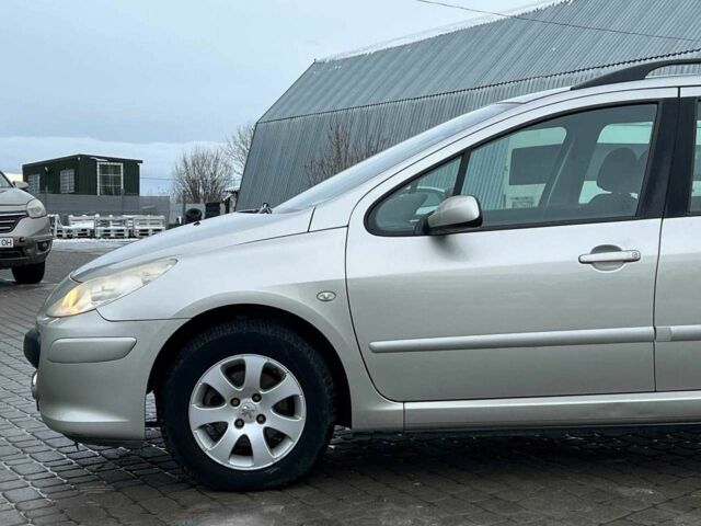Серый Пежо 307, объемом двигателя 1.6 л и пробегом 208 тыс. км за 4190 $, фото 4 на Automoto.ua