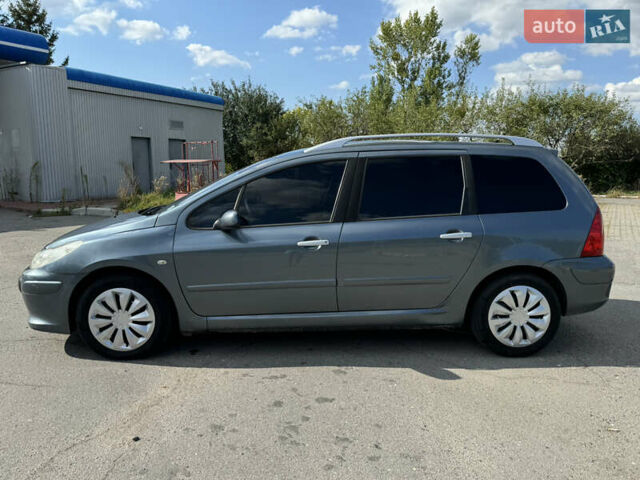 Серый Пежо 307, объемом двигателя 2 л и пробегом 340 тыс. км за 2900 $, фото 2 на Automoto.ua