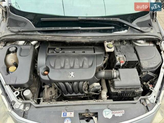 Серый Пежо 307, объемом двигателя 2 л и пробегом 309 тыс. км за 3650 $, фото 2 на Automoto.ua