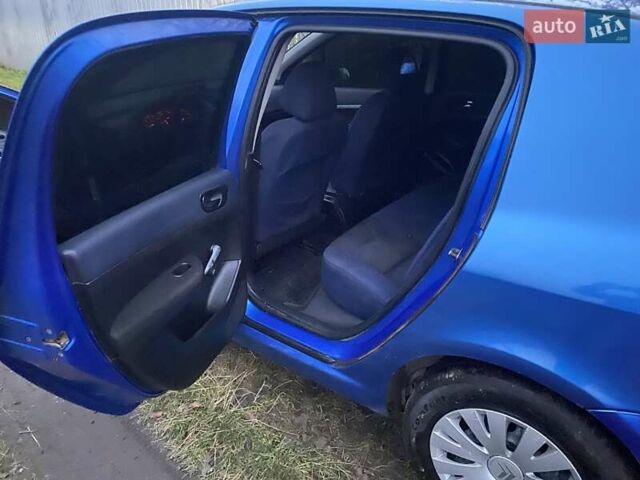 Синий Пежо 307, объемом двигателя 1.4 л и пробегом 286 тыс. км за 1950 $, фото 10 на Automoto.ua