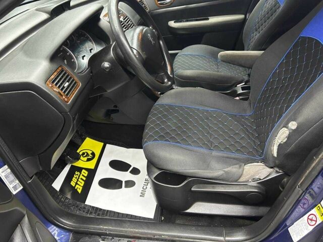 Синий Пежо 307, объемом двигателя 2 л и пробегом 260 тыс. км за 3900 $, фото 7 на Automoto.ua