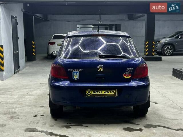 Синій Пежо 307, об'ємом двигуна 2 л та пробігом 260 тис. км за 3900 $, фото 4 на Automoto.ua