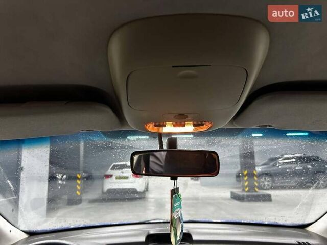 Синій Пежо 307, об'ємом двигуна 2 л та пробігом 260 тис. км за 3900 $, фото 12 на Automoto.ua