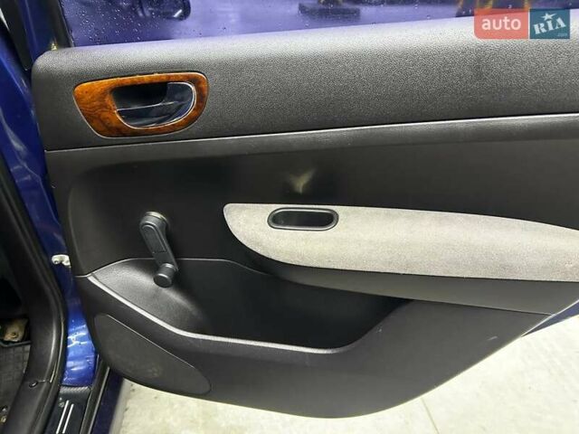 Синій Пежо 307, об'ємом двигуна 2 л та пробігом 260 тис. км за 3900 $, фото 14 на Automoto.ua