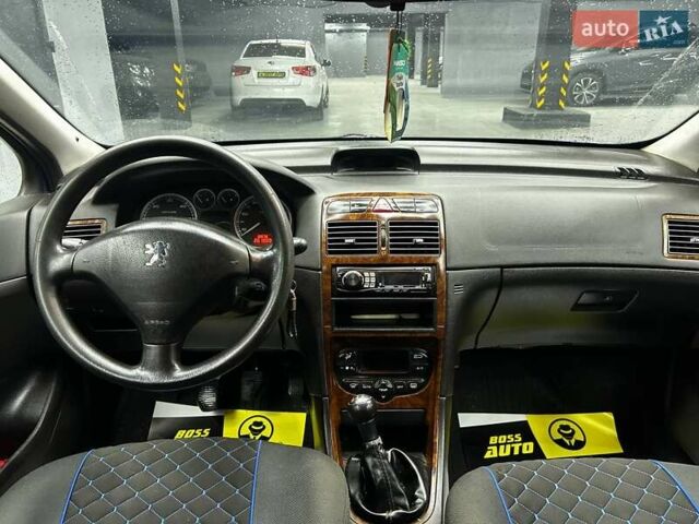 Синій Пежо 307, об'ємом двигуна 2 л та пробігом 260 тис. км за 3900 $, фото 8 на Automoto.ua