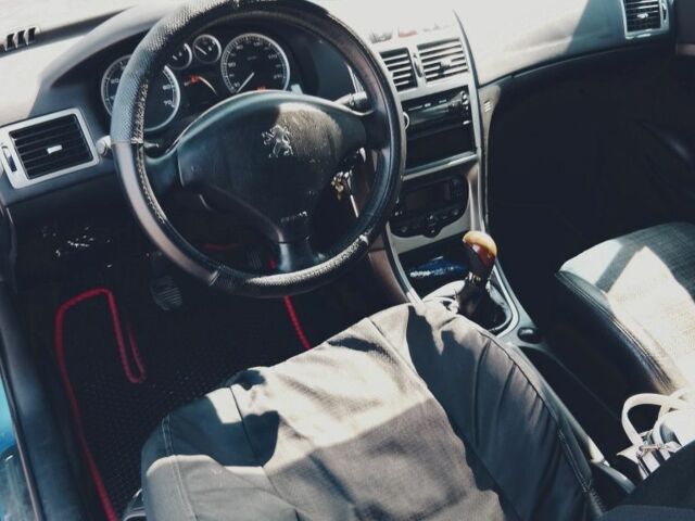 Синий Пежо 307, объемом двигателя 1 л и пробегом 300 тыс. км за 2200 $, фото 5 на Automoto.ua