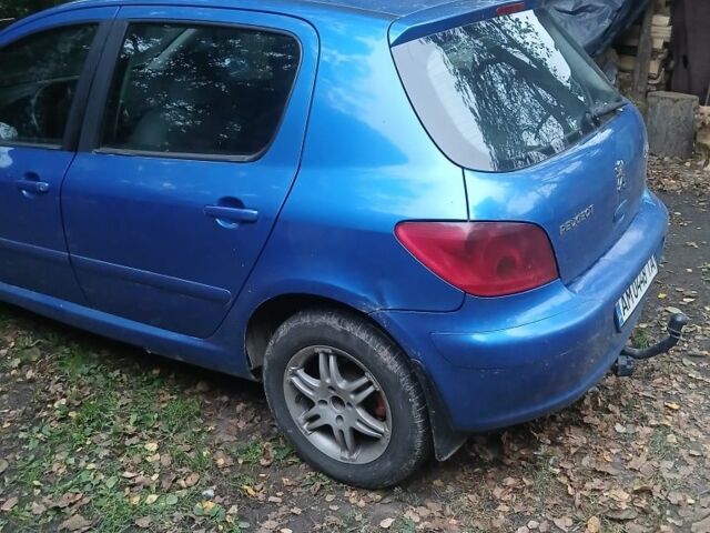 Синий Пежо 307, объемом двигателя 2 л и пробегом 420 тыс. км за 2500 $, фото 1 на Automoto.ua