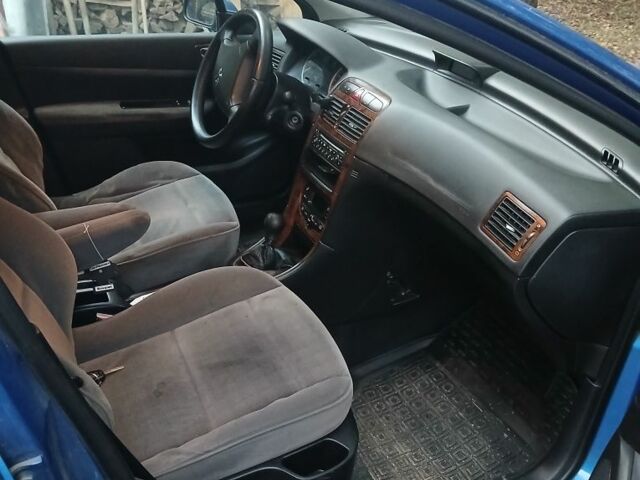 Синий Пежо 307, объемом двигателя 2 л и пробегом 420 тыс. км за 2500 $, фото 3 на Automoto.ua