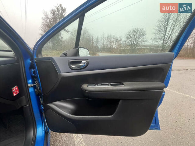 Синий Пежо 307, объемом двигателя 2 л и пробегом 168 тыс. км за 4000 $, фото 19 на Automoto.ua