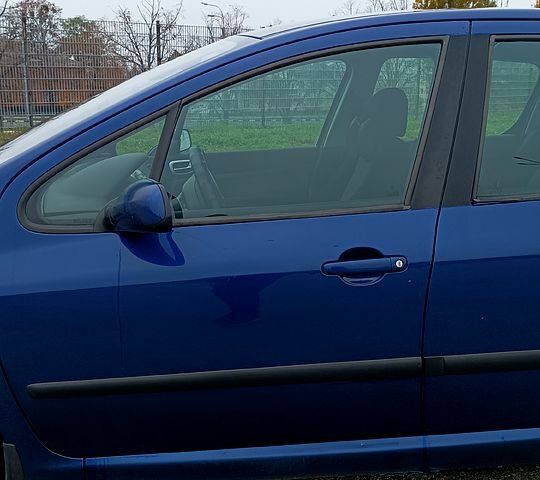 Синій Пежо 307, об'ємом двигуна 2 л та пробігом 434 тис. км за 3000 $, фото 1 на Automoto.ua