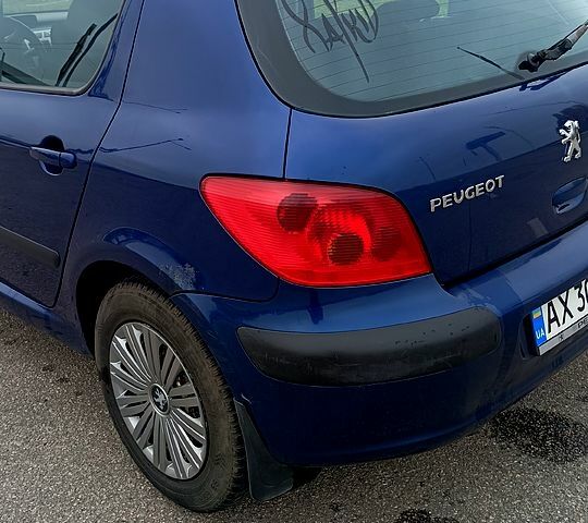 Синій Пежо 307, об'ємом двигуна 2 л та пробігом 434 тис. км за 3000 $, фото 5 на Automoto.ua