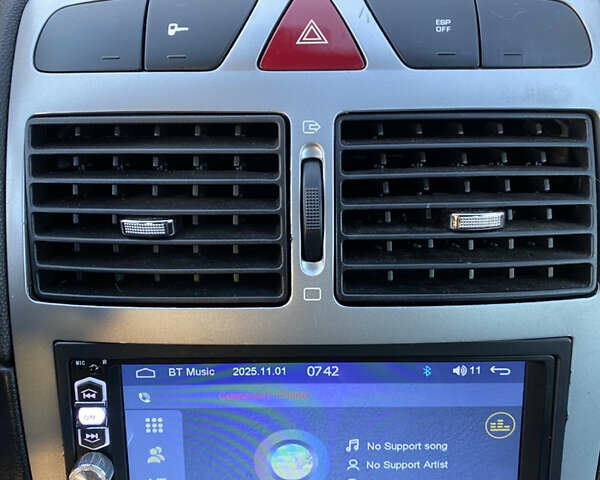 Синій Пежо 307, об'ємом двигуна 1.6 л та пробігом 192 тис. км за 4600 $, фото 22 на Automoto.ua