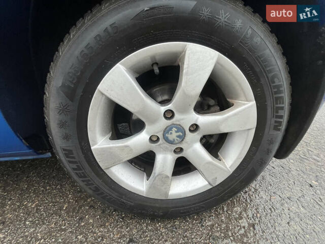 Синий Пежо 307, объемом двигателя 2 л и пробегом 168 тыс. км за 4000 $, фото 14 на Automoto.ua