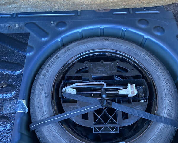 Синій Пежо 307, об'ємом двигуна 1.6 л та пробігом 192 тис. км за 4600 $, фото 7 на Automoto.ua