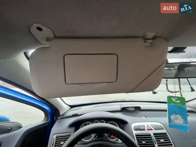Синий Пежо 307, объемом двигателя 2 л и пробегом 168 тыс. км за 4000 $, фото 34 на Automoto.ua