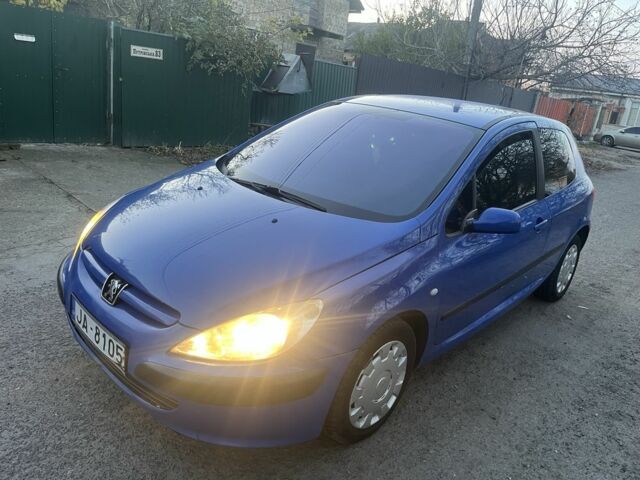Синій Пежо 307, об'ємом двигуна 2 л та пробігом 279 тис. км за 1699 $, фото 3 на Automoto.ua
