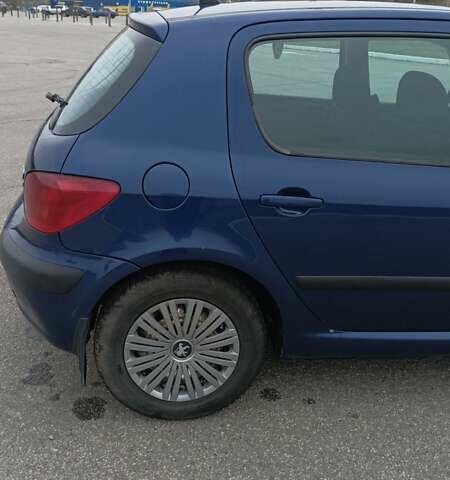 Синій Пежо 307, об'ємом двигуна 2 л та пробігом 434 тис. км за 3000 $, фото 7 на Automoto.ua
