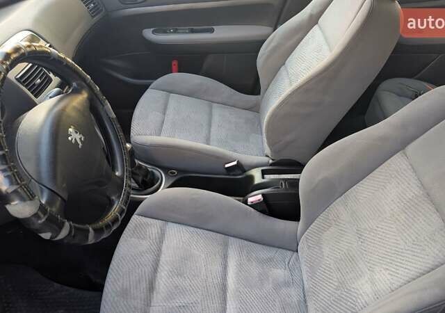 Пежо 307 2004 в Ивано-Франковске на Automoto.ua Синий Пежо 307, объемом двигателя 1.59 л и пробегом 246 тыс. км за 2800 $, фото 9 на Automoto.ua