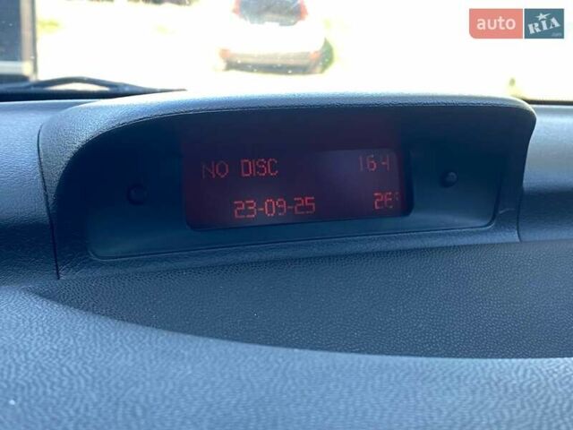 Пежо 307 2004 в Киеве на Automoto.ua Синий Пежо 307, объемом двигателя 1.6 л и пробегом 266 тыс. км за 3690 $, фото 15 на Automoto.ua