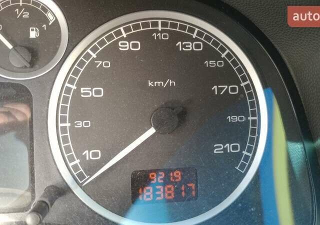 Синий Пежо 307, объемом двигателя 2 л и пробегом 183 тыс. км за 5000 $, фото 9 на Automoto.ua