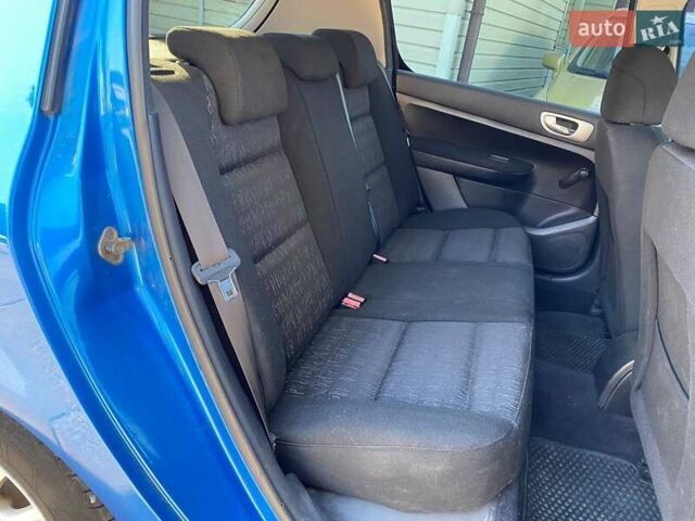 Пежо 307 2004 в Киеве на Automoto.ua Синий Пежо 307, объемом двигателя 1.6 л и пробегом 266 тыс. км за 3690 $, фото 10 на Automoto.ua