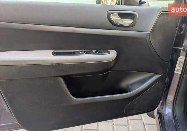 Пежо 307 2004 в Ивано-Франковске на Automoto.ua Синий Пежо 307, объемом двигателя 1.59 л и пробегом 246 тыс. км за 2800 $, фото 16 на Automoto.ua