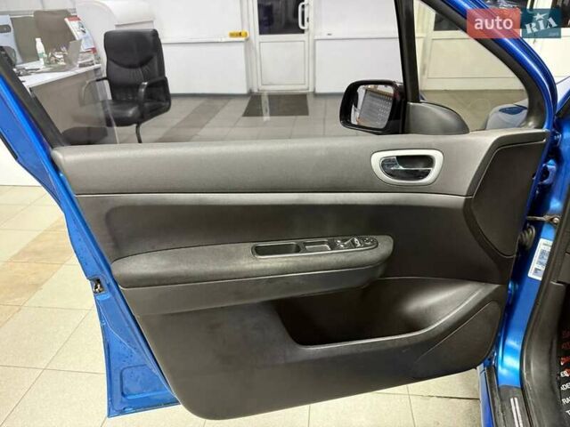 Синій Пежо 307, об'ємом двигуна 1.6 л та пробігом 266 тис. км за 3490 $, фото 14 на Automoto.ua