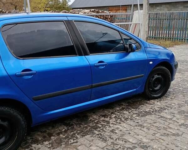 Пежо 307 2004 в Сарнах на Automoto.ua Синий Пежо 307, объемом двигателя 1.6 л и пробегом 266 тыс. км за 2900 $, фото 1 на Automoto.ua