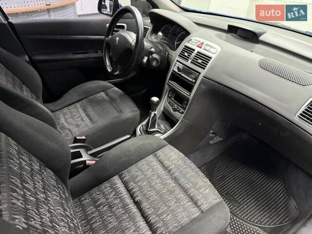 Синій Пежо 307, об'ємом двигуна 1.6 л та пробігом 266 тис. км за 3490 $, фото 23 на Automoto.ua