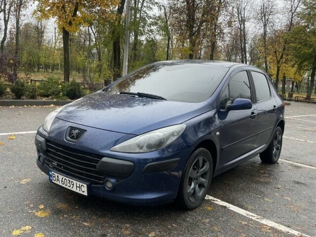 Синий Пежо 307, объемом двигателя 2 л и пробегом 258 тыс. км за 3500 $, фото 3 на Automoto.ua