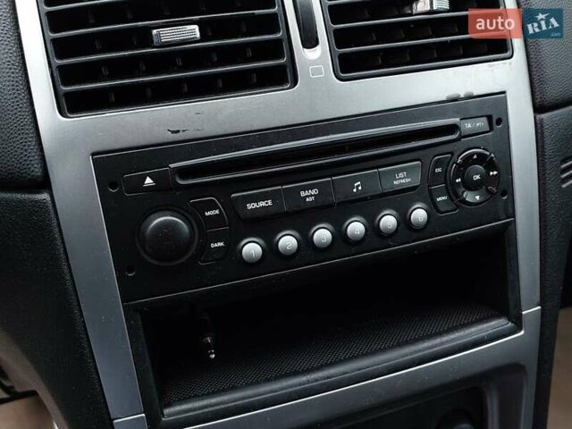 Синий Пежо 307, объемом двигателя 2 л и пробегом 265 тыс. км за 3550 $, фото 10 на Automoto.ua