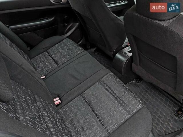 Синий Пежо 307, объемом двигателя 2 л и пробегом 265 тыс. км за 3550 $, фото 15 на Automoto.ua