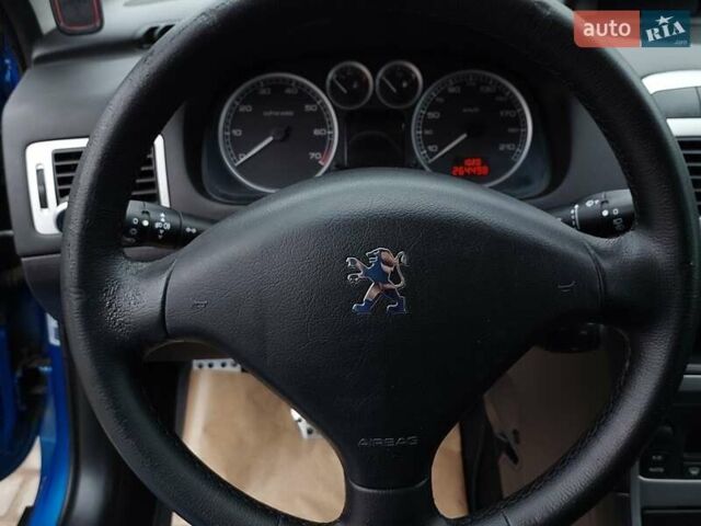 Синий Пежо 307, объемом двигателя 2 л и пробегом 265 тыс. км за 3550 $, фото 9 на Automoto.ua
