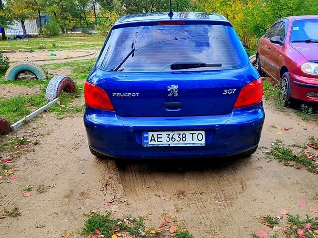 Синий Пежо 307, объемом двигателя 2 л и пробегом 335 тыс. км за 4200 $, фото 4 на Automoto.ua
