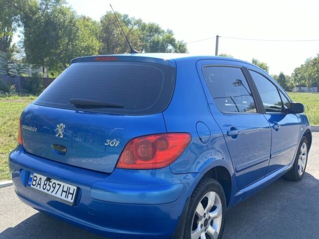 Синий Пежо 307, объемом двигателя 2 л и пробегом 234 тыс. км за 4750 $, фото 3 на Automoto.ua